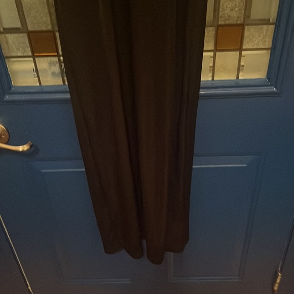 Basic black fitted classic Network maxi dress simple but well made - Picture 3 of 4